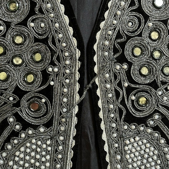 Vintage Beaded Velvet Vest Black & Silver Traditional Folk Embroidered - Picture 7 of 11